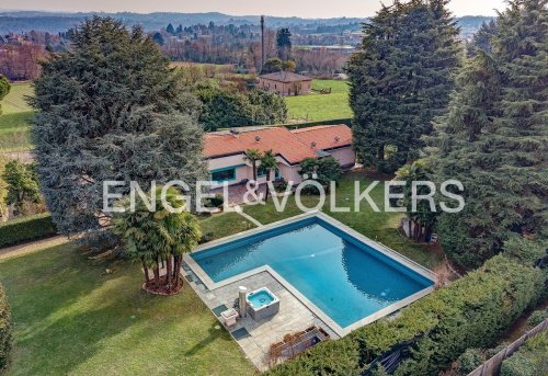 Villa en Erba