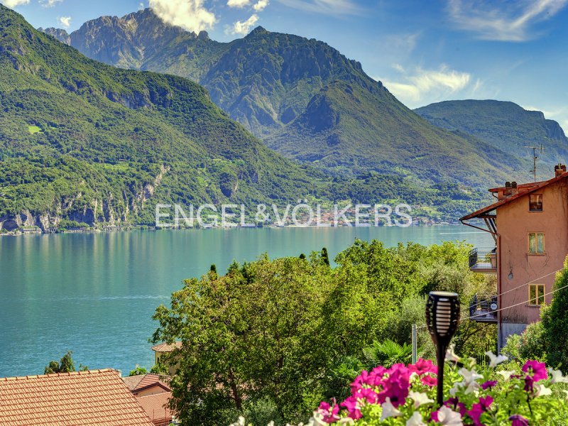 Appartamento a Oliveto Lario
