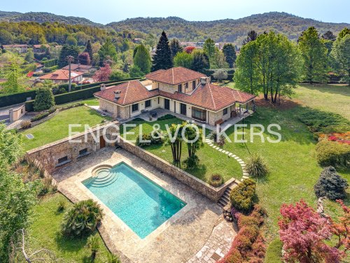 Villa a Sirtori