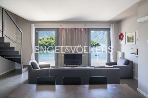 Apartamento em Sala Comacina