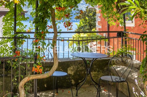 Apartamento em Carate Urio