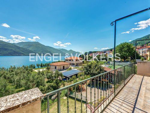 Apartment in Pianello del Lario