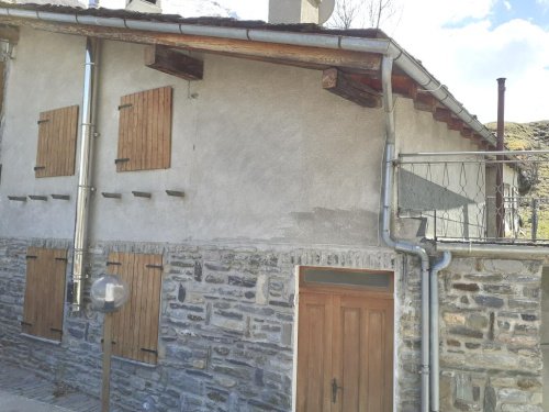 Detached house in Rhêmes-Saint-Georges