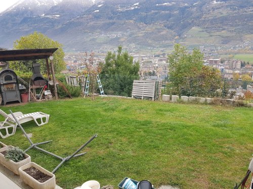 Fristående lägenhet i Aosta