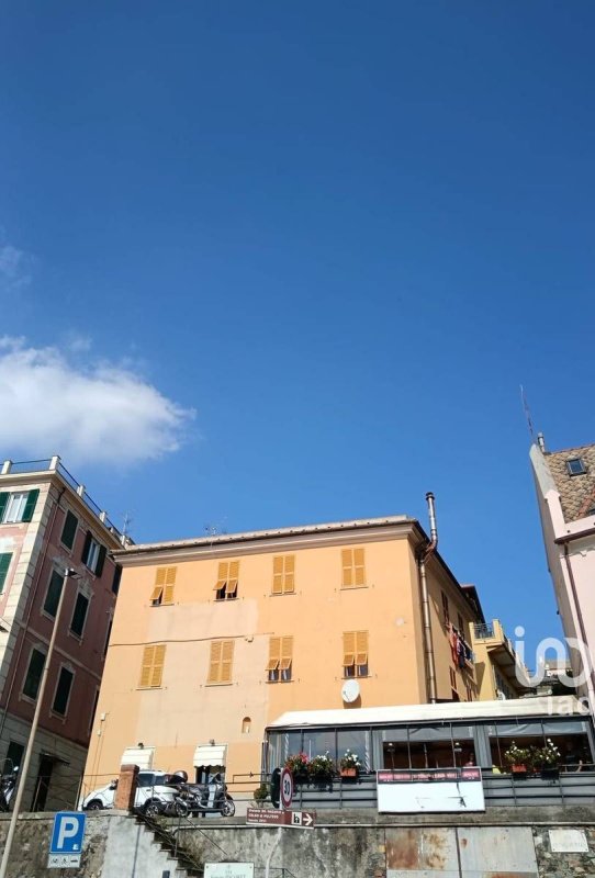 Edifício comercial em Génova