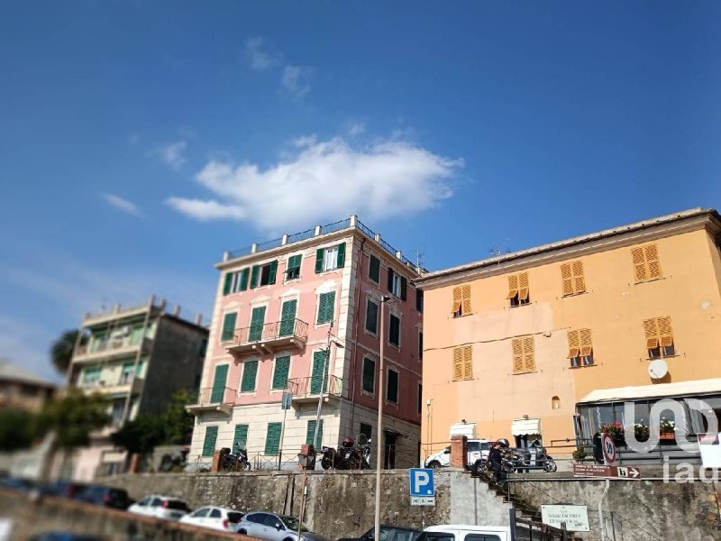 Edifício comercial em Génova