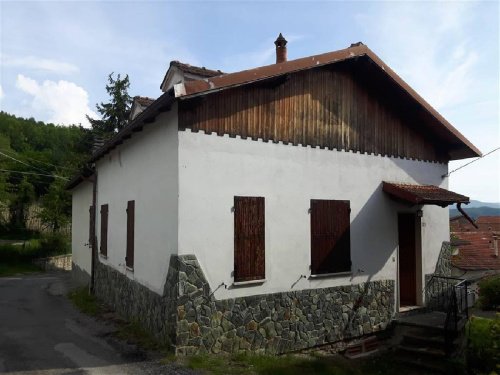 Semi-detached house in Albera Ligure