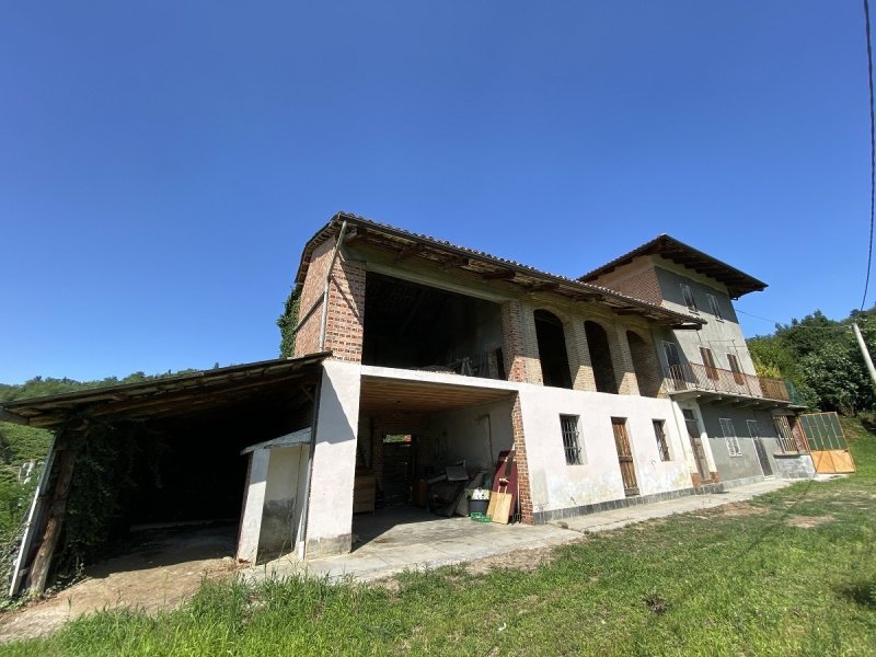 Casa semi indipendente a Montaldo Roero