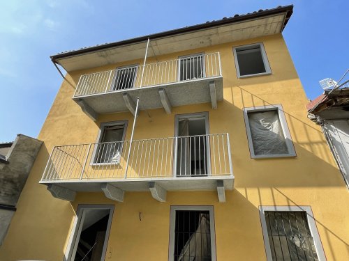 Huis in Costigliole d'Asti