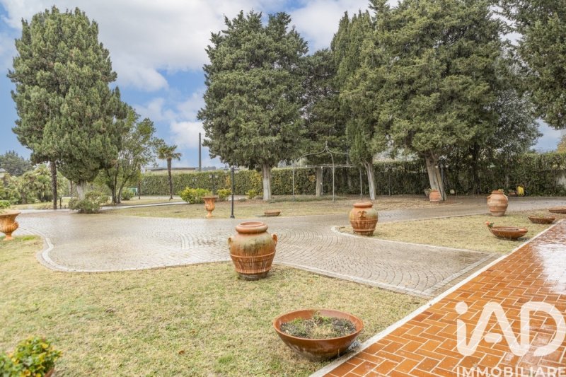 奇维塔诺瓦-马尔凯别墅