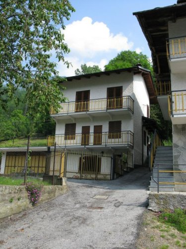 Huis op het platteland in Frassino