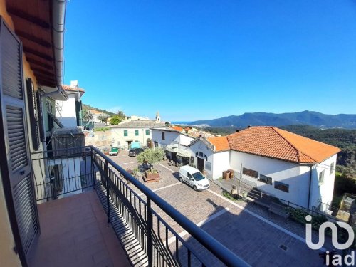 Apartamento em Arnasco