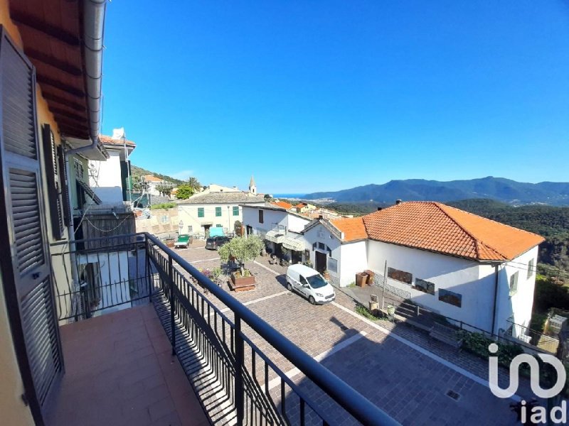 Apartamento em Arnasco