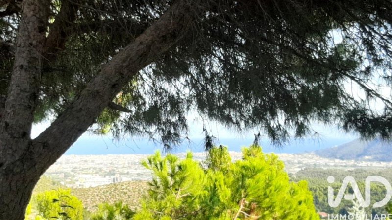 Einfamilienhaus in Cisano sul Neva