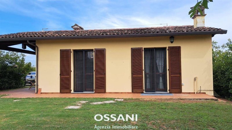 Detached house in Faenza