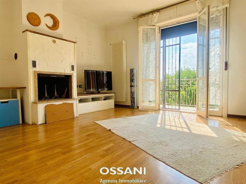 Apartamento em Faenza