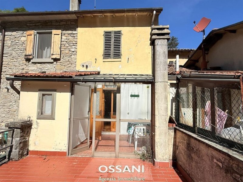 Casa geminada em Marradi