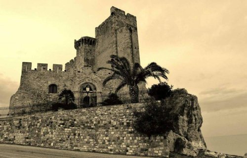 Castelo em Roseto Capo Spulico