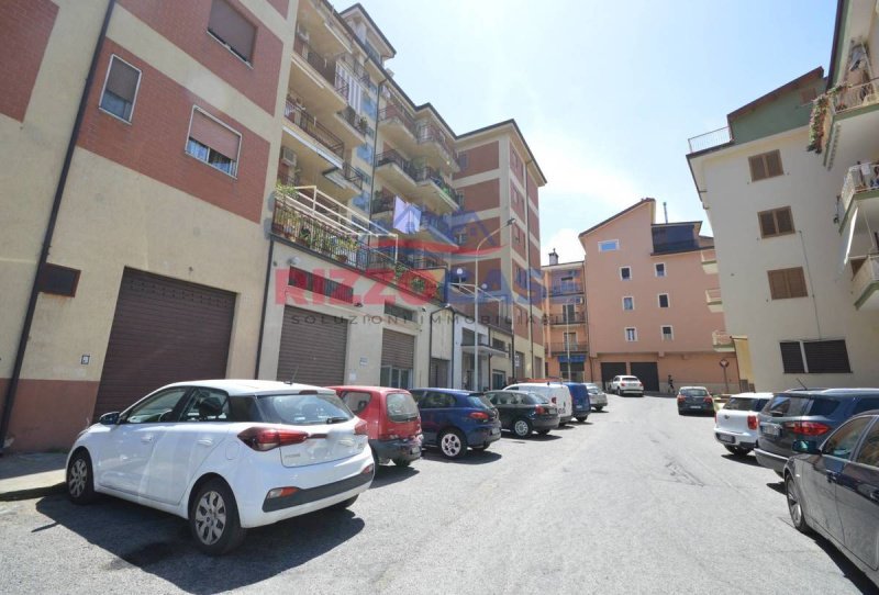 Immobile commerciale a Corigliano-Rossano