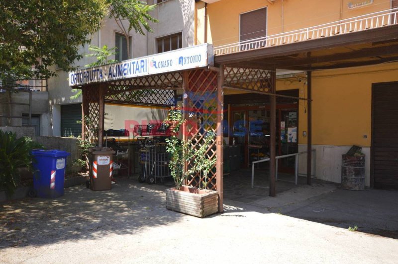 Edifício comercial em Corigliano-Rossano