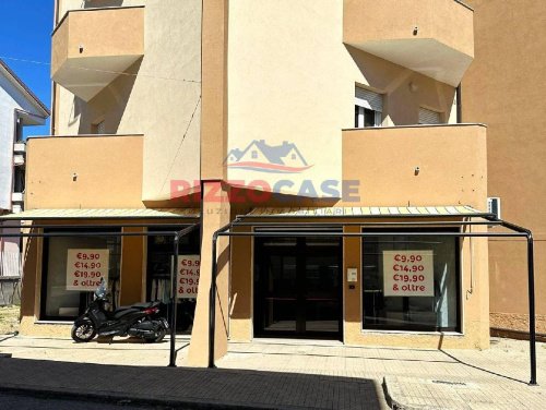 Commercial property in Cariati