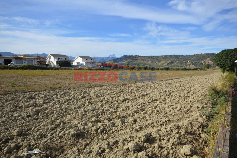 Building plot in Crosia