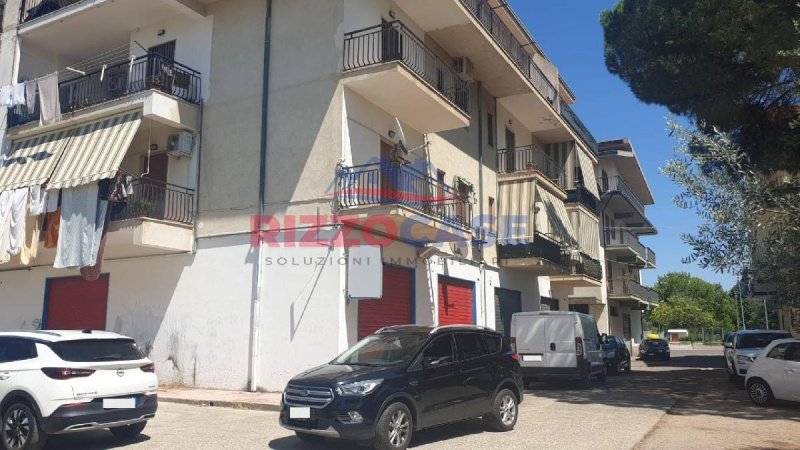 Inmueble comercial en Corigliano-Rossano