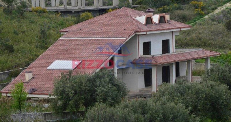 Villa in Mandatoriccio