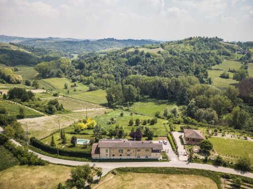 Hus på landet i Vignale Monferrato