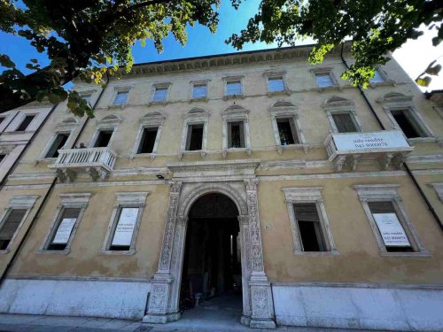 Historisches Appartement in Verona