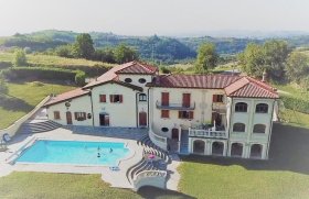 Villa i Murazzano