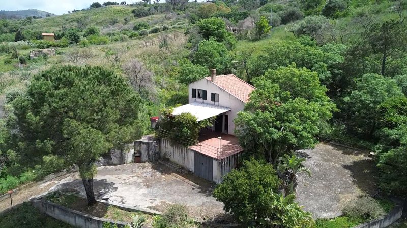 Villa in Gratteri
