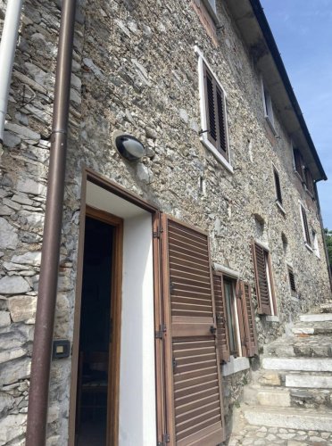 Semi-detached house in Carrara