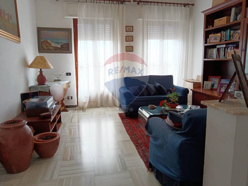 Apartamento em Massa