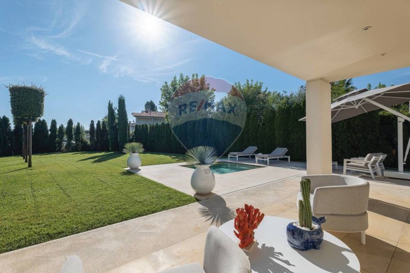 Villa in Forte dei Marmi