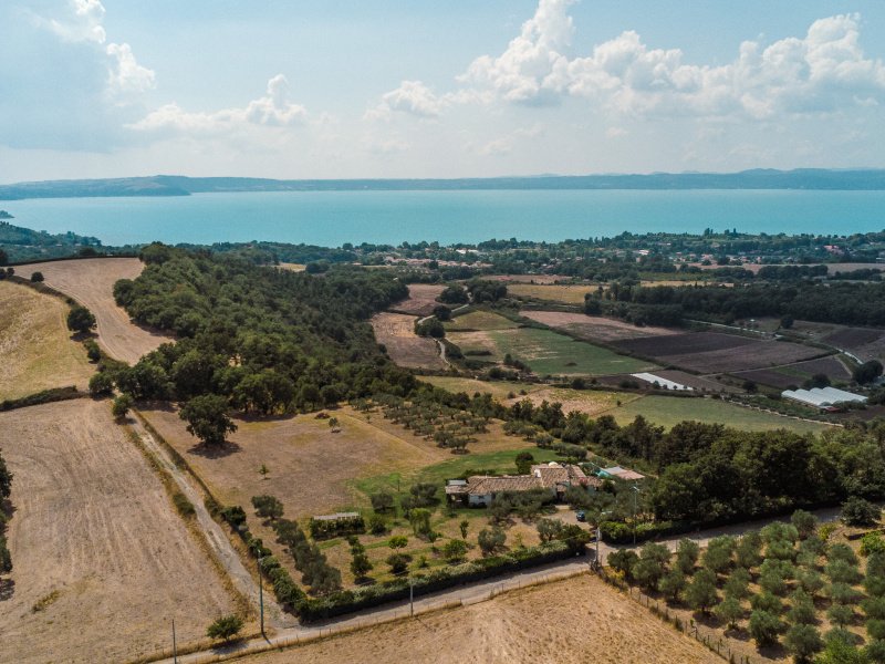 Villa a Trevignano Romano