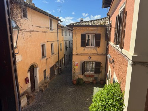 Fristående lägenhet i Trevignano Romano