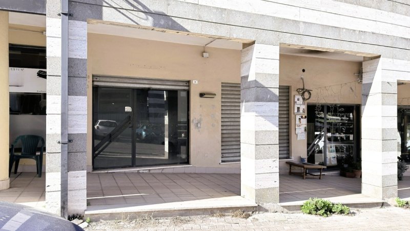 Kommersiell byggnad i Bracciano