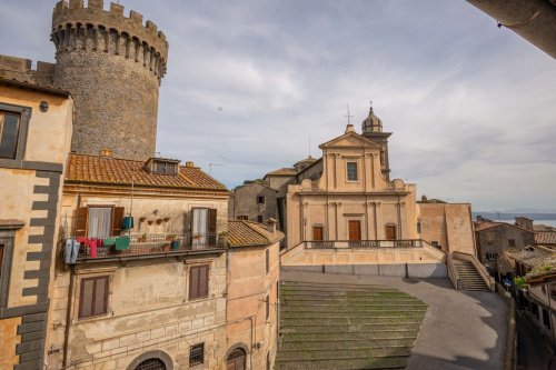 Historisch appartement in Bracciano