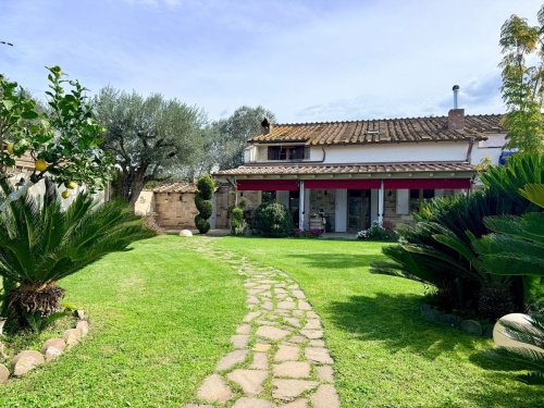 Casa geminada em Anguillara Sabazia