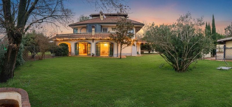 Villa a Campagnano di Roma