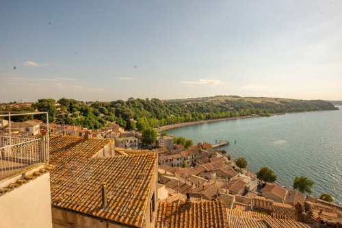 Immobile commerciale a Anguillara Sabazia