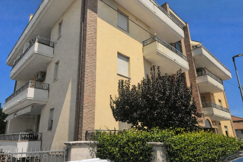 2 Bedrooms Apartment for sale in Roseto Degli Abruzzi [800929] | Gate-away®