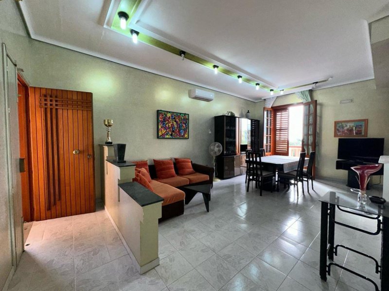 Apartamento em Avola