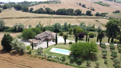 Huis op het platteland in San Costanzo
