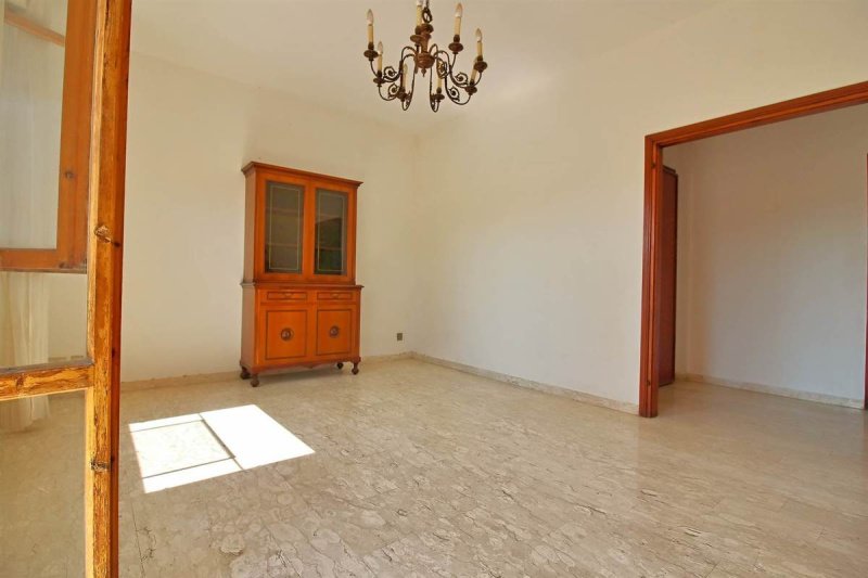 Apartamento em Livorno