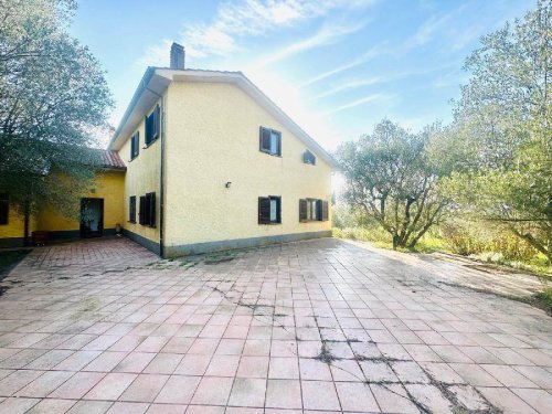 Villa in Vetralla