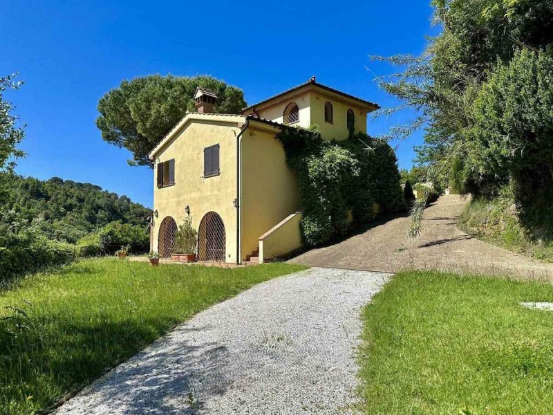 Villa in Riparbella