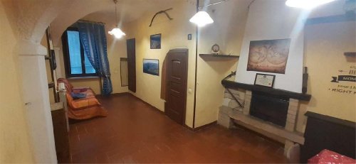 Wohnung in Cisano sul Neva