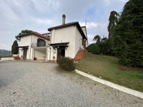 Casa independiente en Cortiglione